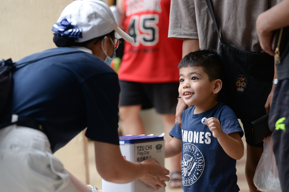 Tzu Chi Flag Day 2022 Receives Overwhelming Response from the Crowd