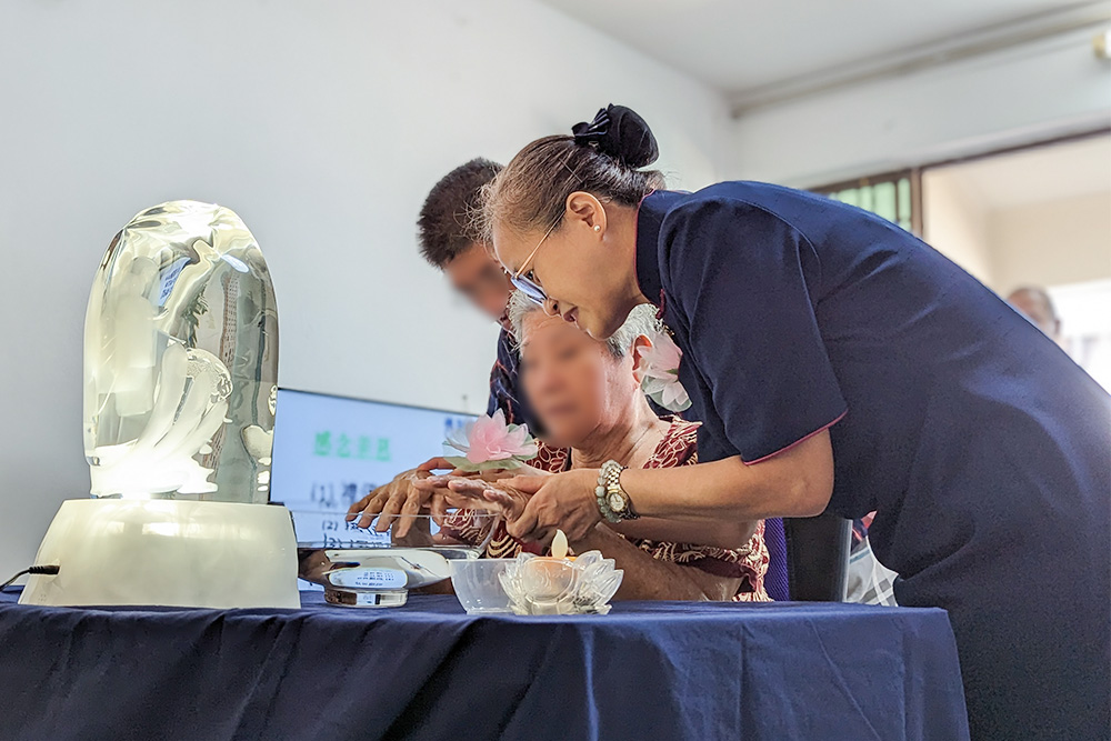 佛到家福到家 让爱没有距离
